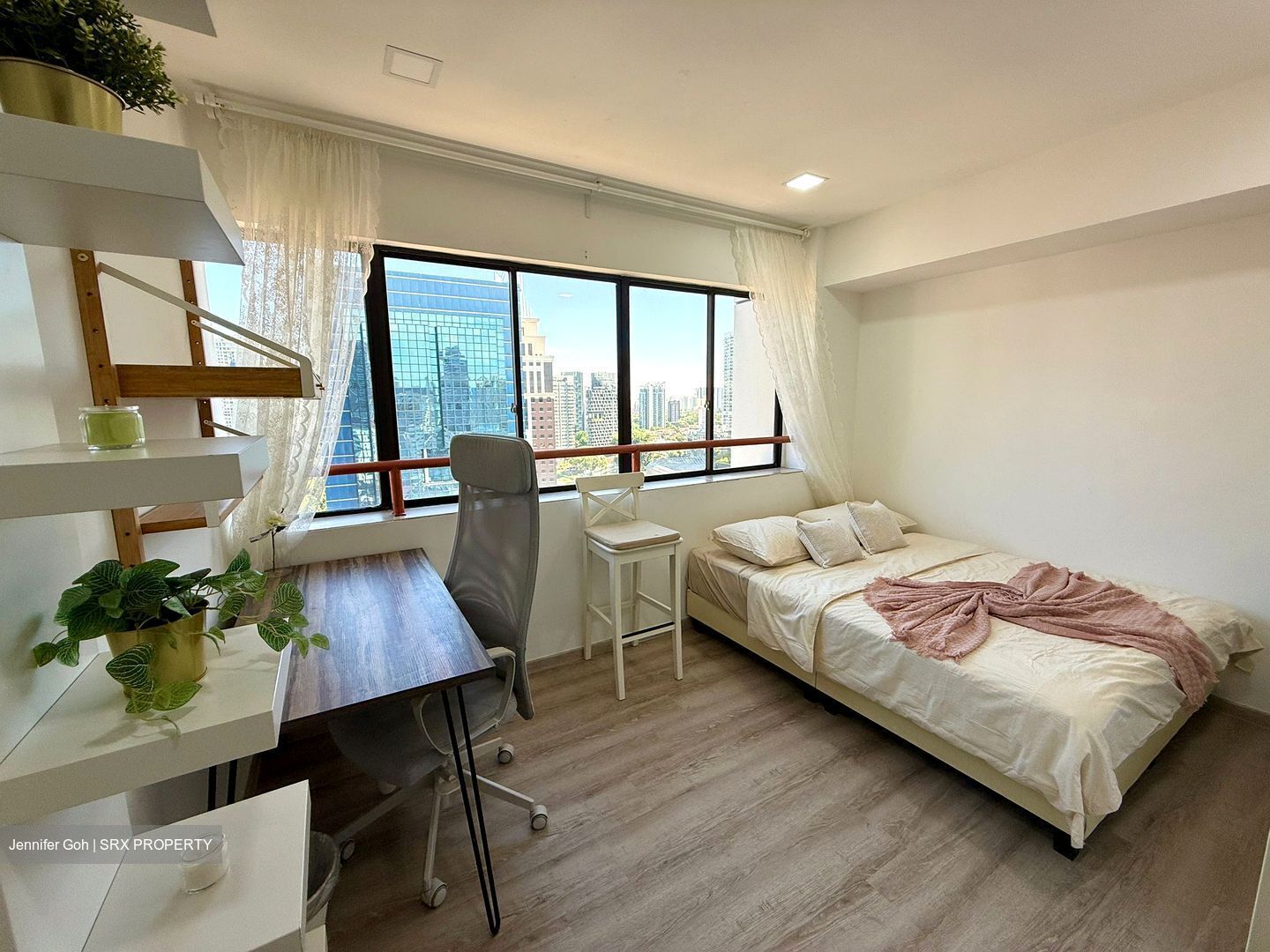 Lucky Plaza (D9), Apartment #554192701